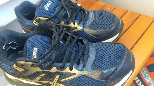 tenis asics 42