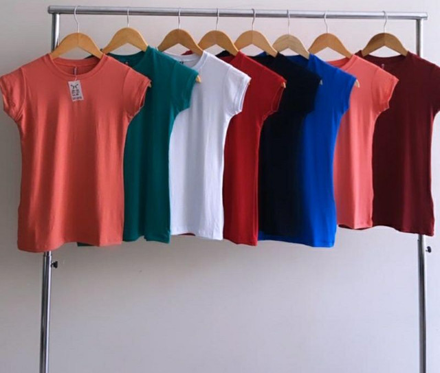 roupas femininas baratas no varejo