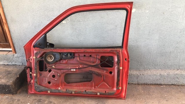 Porta Dianteira Direita Escort 1.6I GL 1995.