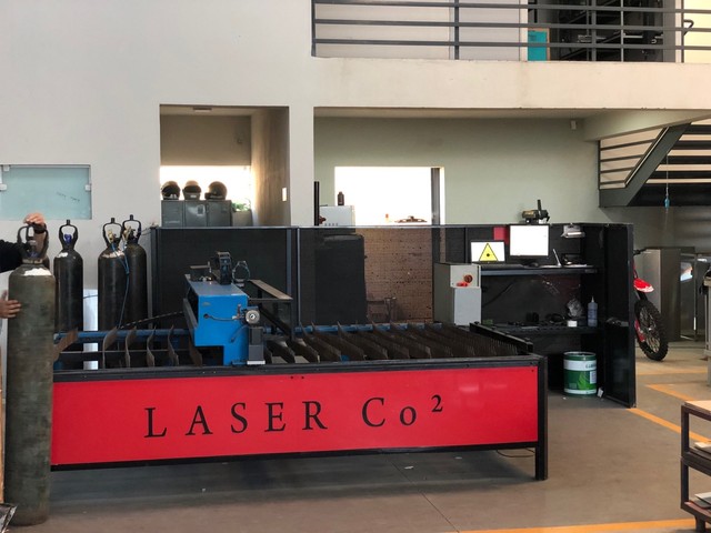 Máquina de corte a laser Co2 