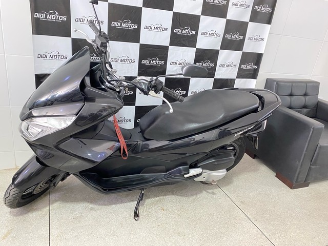 Vendo Pcx 2016 emplacada conservada !