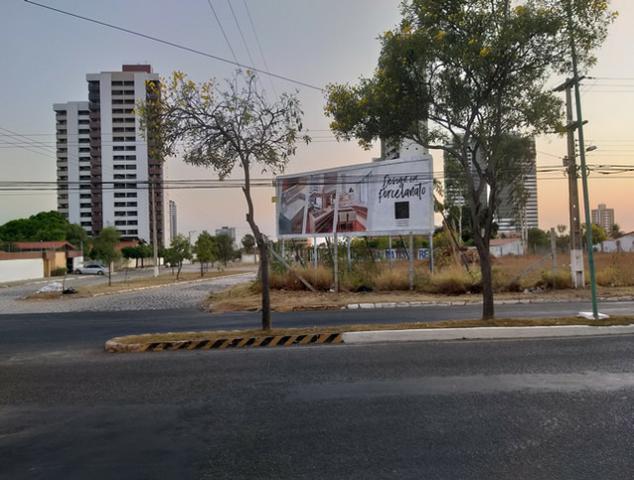 Aluga-se terreno urbano