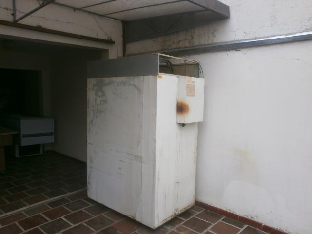 Geladeira gelopão - no estado - precisando reparos - marca gelopar p/ mil pães - Foto 4