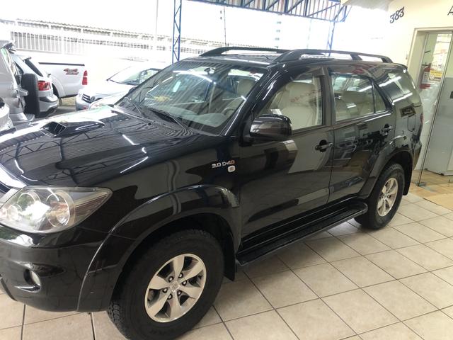 Hilux sw4 srv 3.0 4x4 2008