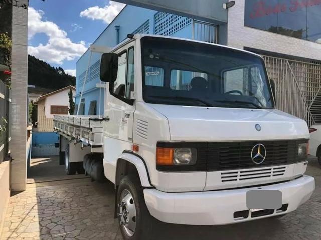 Mercedes bens 710 plus 2012 - Foto 3