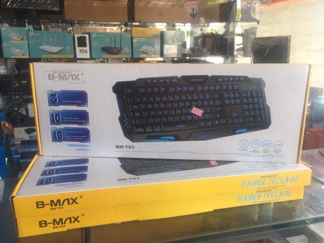 Teclado Gamer Iluminado Rgb Usb Semi Mecânico B-max Bm-t06