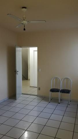 Apartamento 2 Quartos, Ventilador e Armário na Pia em Serra Es - Foto 2