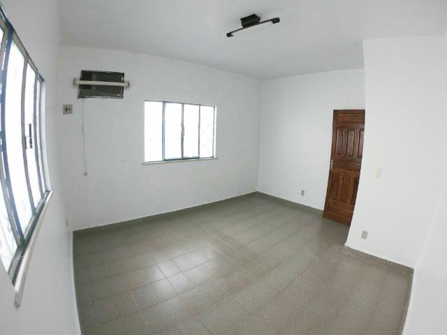Casa ampla com 4 dormitórios - varanda - murada - gradeada - bairro São Vicente - BV/RR - Foto 10