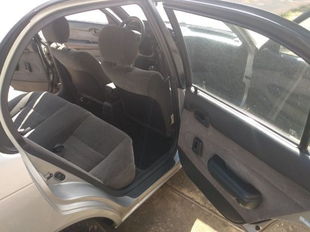 Toyota Corolla le 1.8 completo - Foto 10