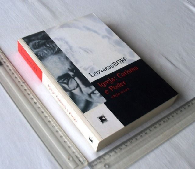 Livro Religioso - Igreja: Carisma e Poder - Leonardo Boff - 2005