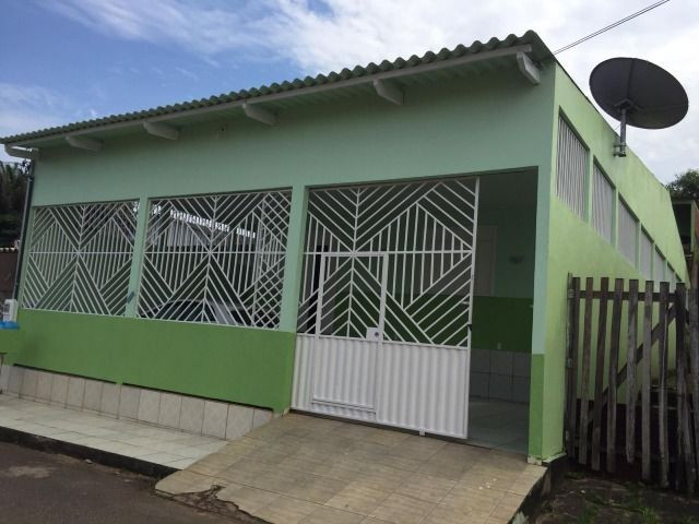 Casa São Francisco, 3 quartos sendo uma suíte, 250m²