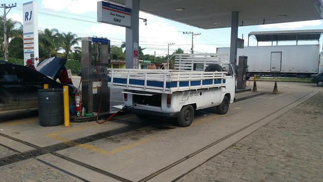 Vendo 13.500 e troco por bugre ou jeep willis - Foto 2