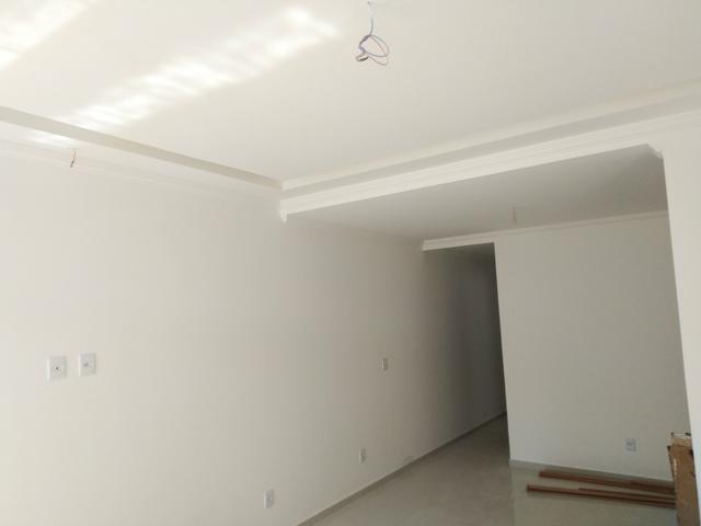 Casa colonial com fino acabamento, 03 quartos (sendo 01 suíte - Foto 6