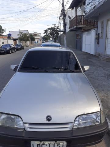 Vendo monza tubarão ou troco carro mais novo