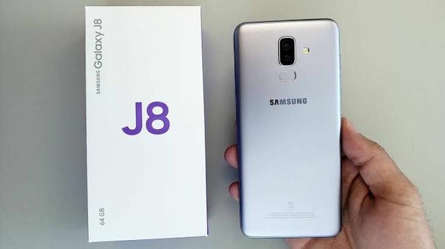 Samsung J8 - Foto 2