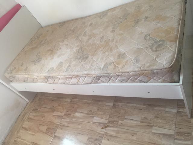 Vendo cama com colchão - Foto 5