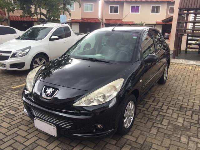 Peugeot 207 XR 1.4 4 portas 2012/2012 Top de linha - Foto 2