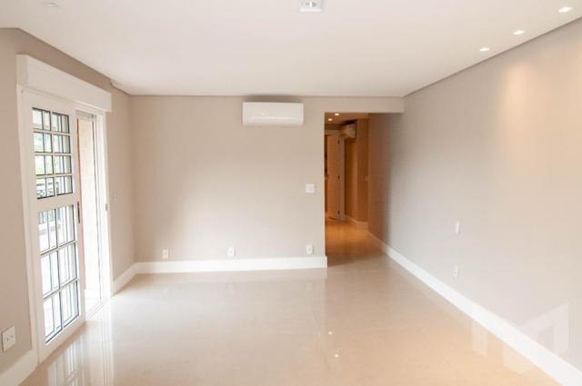 Maravilhoso apartamento, voltado para o sol nascente - Foto 9