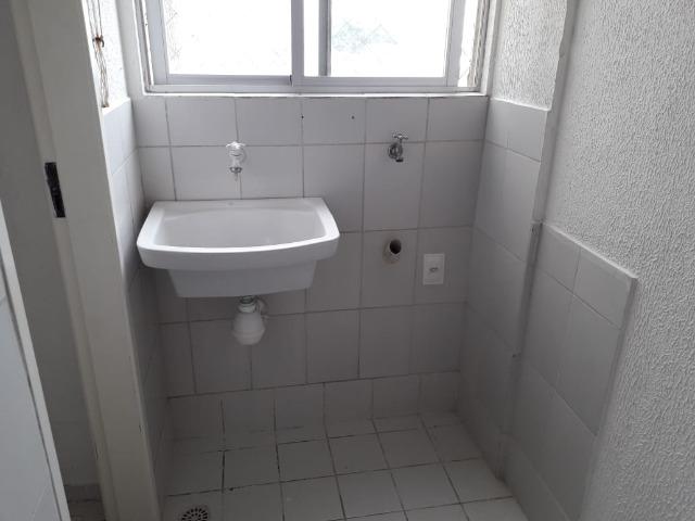 Apartamento de 2/4 com varanda com Vista Mar No Rio Vermelho - Foto 10