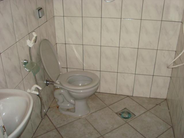 Casa para alugar com 2 dormitórios em Setor coimbra, Goiânia cod:204 - Foto 17