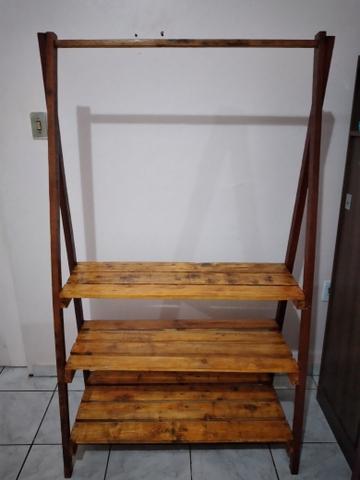 Closet com sapateira em palete - Foto 2