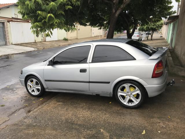 Astra gl ano 2000 roda 17 pneus novos - Foto 3