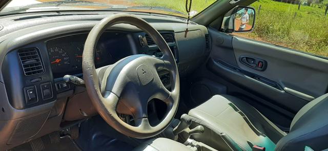 Mitsubishi L200 hpe 4x4 - Foto 8