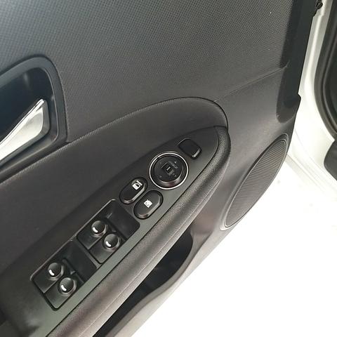 HYUNDAI i30 2.0 145cv 2011 - Foto 15