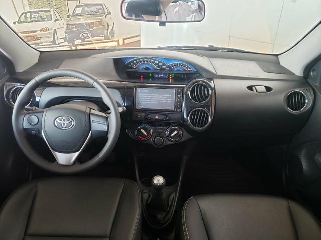 Toyota etios xls hatch - Foto 5