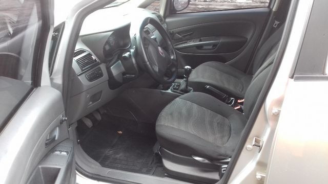 Fiat Punto Attractiv - Foto 9