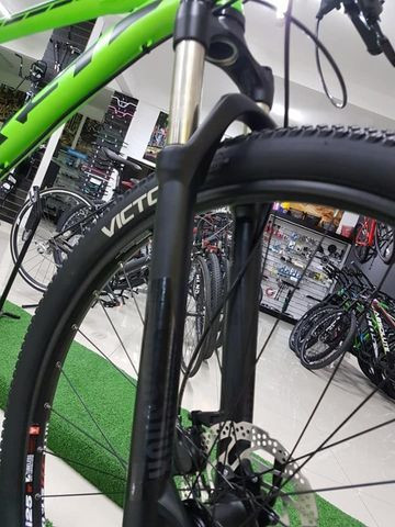 Bike aro 29 grupo sram 12v rockshok air - Foto 4