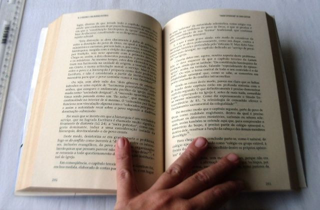 Livro Religioso - A Igreja de Jesus - Processo Histórico - Rufino Velasco - 1996 - Foto 5