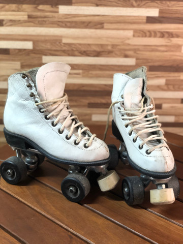 Patins 4 Rodas em Couro - Foto 3