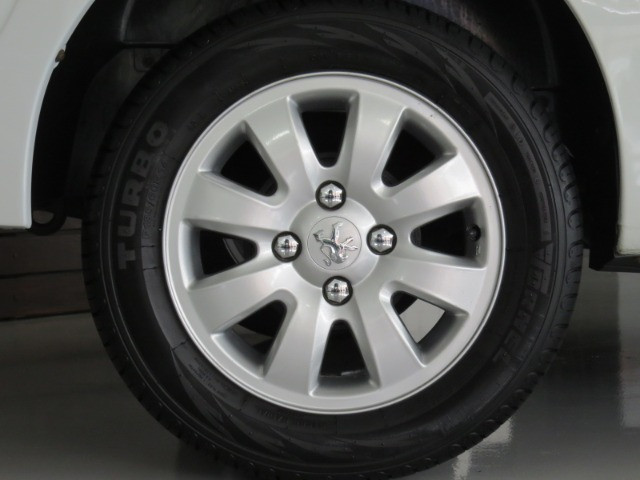 Peugeot 207 1.4 XR Sport Flex 2012 - Foto 13