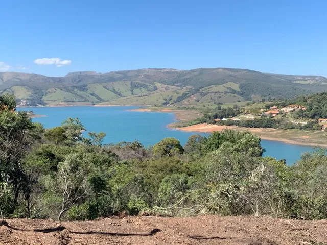 Sítio de 20.000 m2 - Vista para o Lago - Capitólio Escarpas do Lago