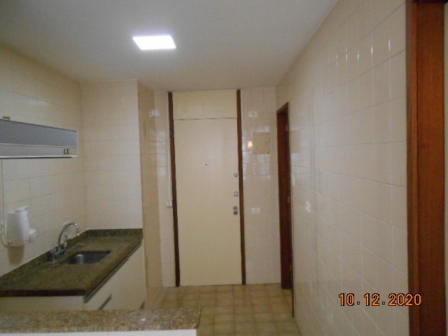 Apartamento para aluguel possui 73 metros quadrados com 1 quarto em Lagoa - Rio de Janeiro - Foto 10
