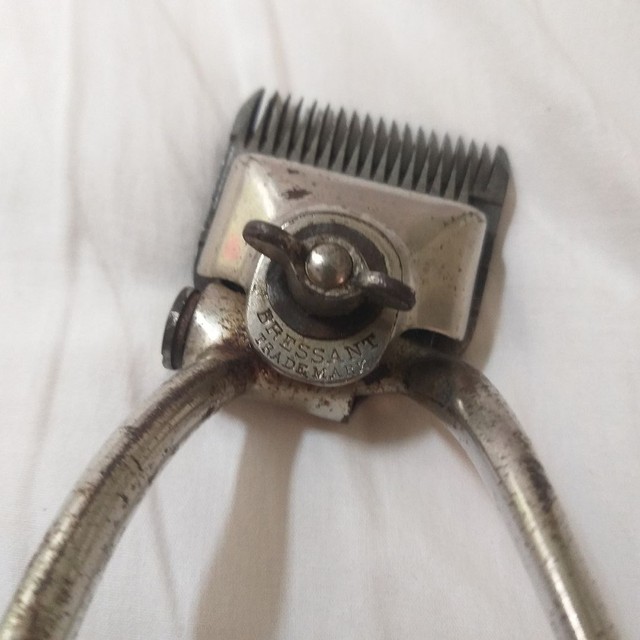 Antiga máquina de cortar cabelo - Foto 3