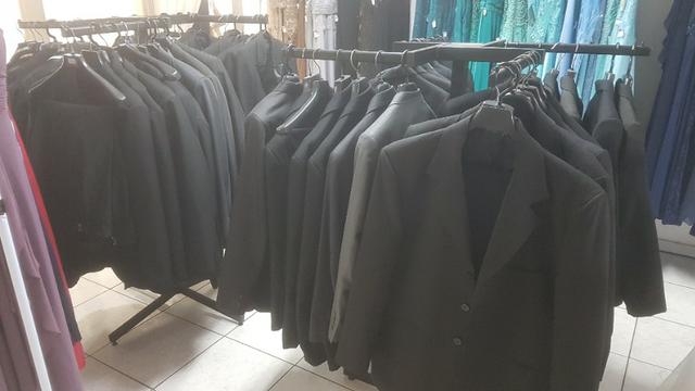 Barbada! (Confira) Vendo loja de aluguel de roupas de festa! - Foto 9