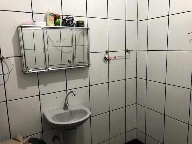 Vende ou troca uma casa na rua principal do joafra - Foto 18