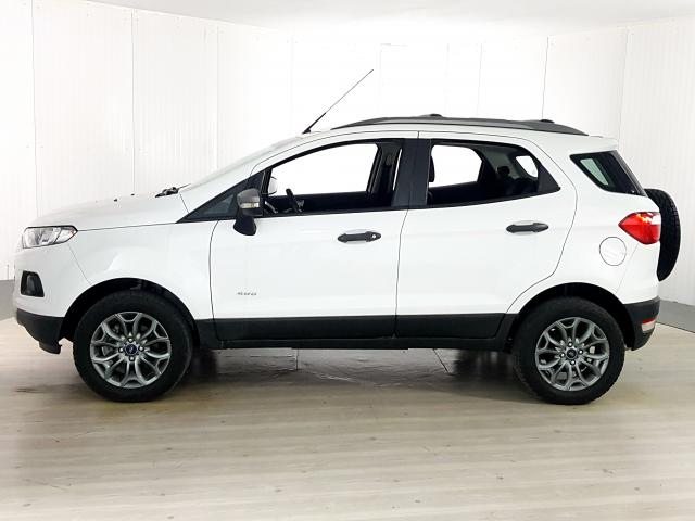 Ford EcoSport FREESTYLE 2.0 16V 4WD Flex 5p - Branco - 2017 - Foto 2