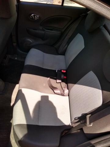 Nissan March 1.6 S 2013 / 14 - Foto 10