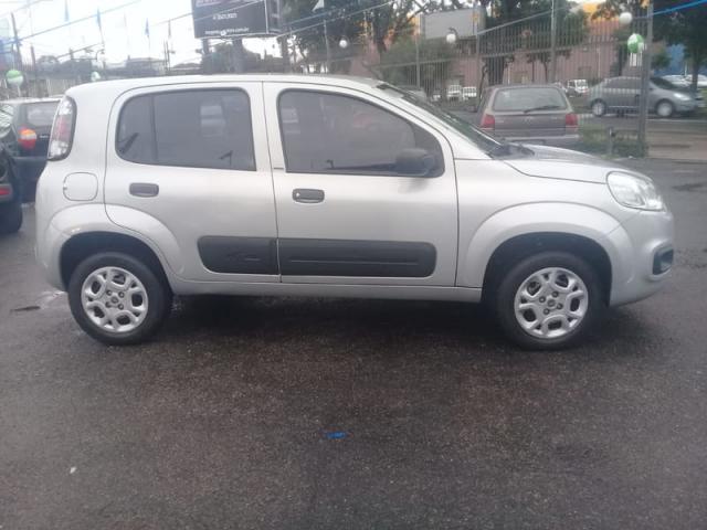 FIAT UNO ATTRACTIVE 1.0 6V FLEX 4 P 2016 - Foto 7