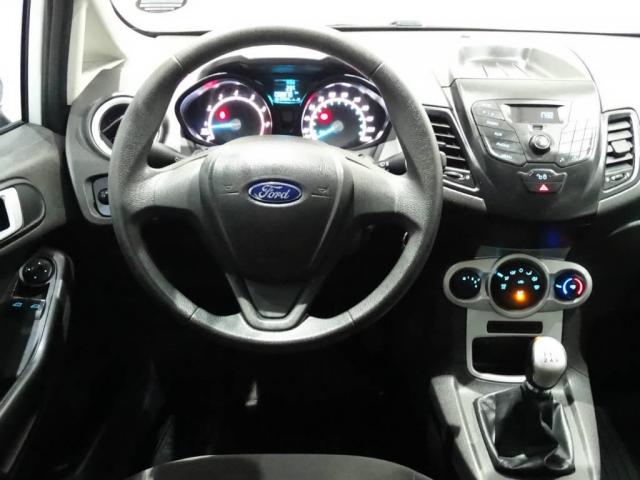 Ford New Fiesta Hatch SE 1.6 - Foto 9