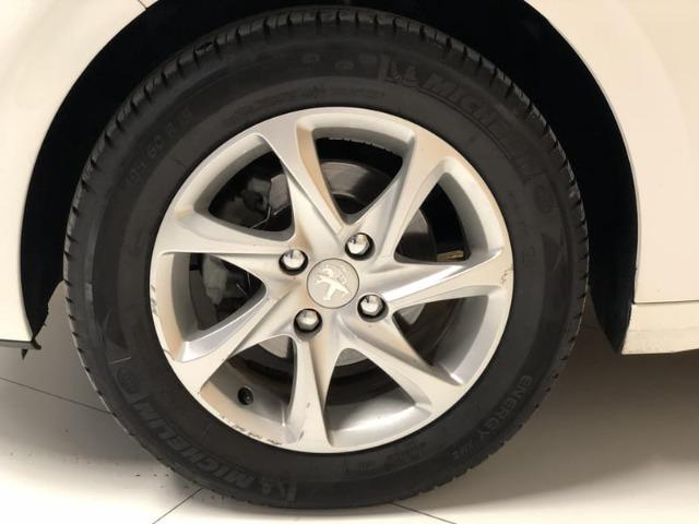 Peugeot 208 Allure 1.5 Flex Mecânico 2014 - Teto solar + GPS - - Foto 18