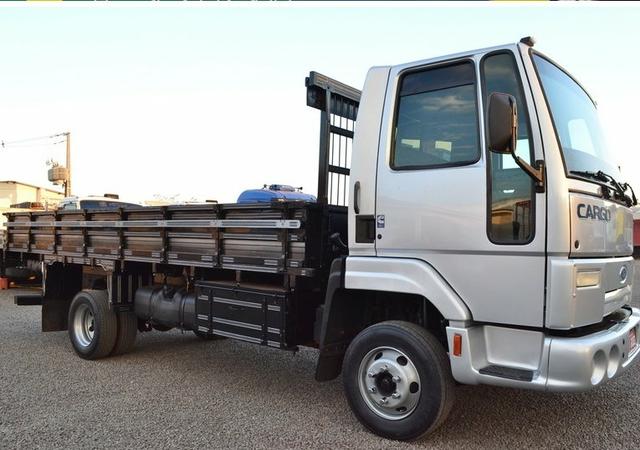 Ford Cargo 815 2008 - Foto 2
