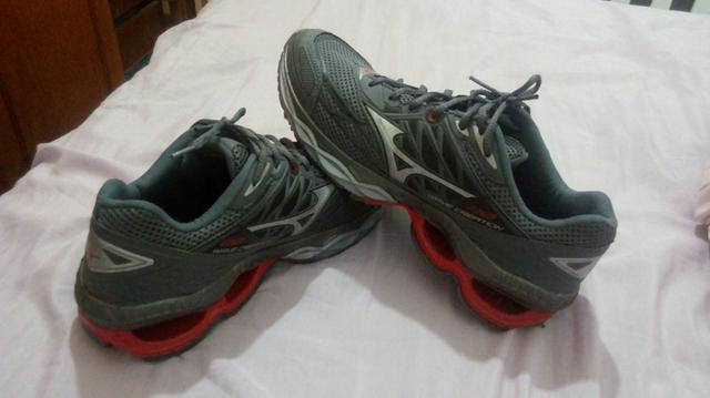 Vendo mizuno wave