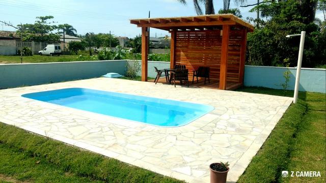 Linda Casa com Piscina 03 Quartos com Ar Cond. Próximo ao Mar - Barra do Saí - Itapoa