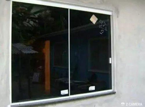 Promoção.Tenho p pronta entrega 02 janelas em vidro temperado fumê de 6mm 1.10 x 1.20