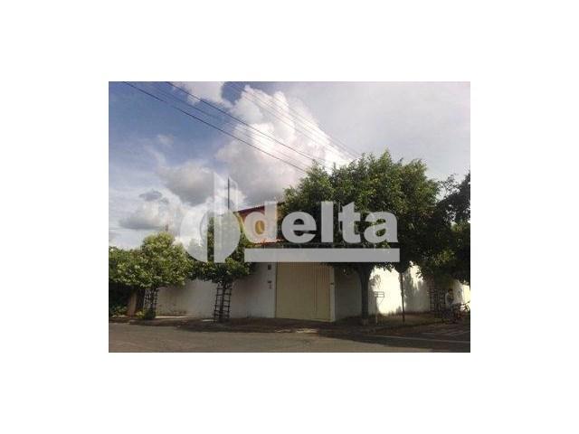 Casa à venda com 3 dormitórios em Tubalina, Uberlândia cod:17865