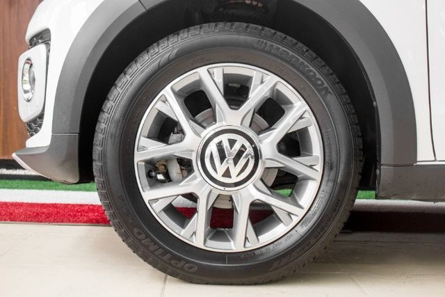 VW UP! Cross Automático 2015 - Foto 11